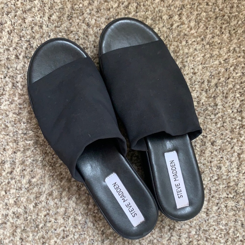 Steven Madden Black Platforms, Size 9